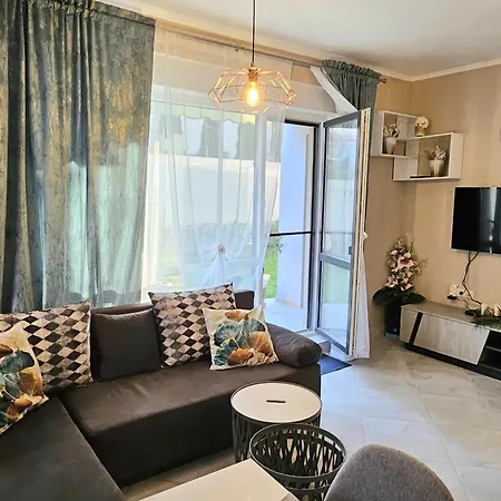 Sunny Garden Deluxe Apartmán Burgas City